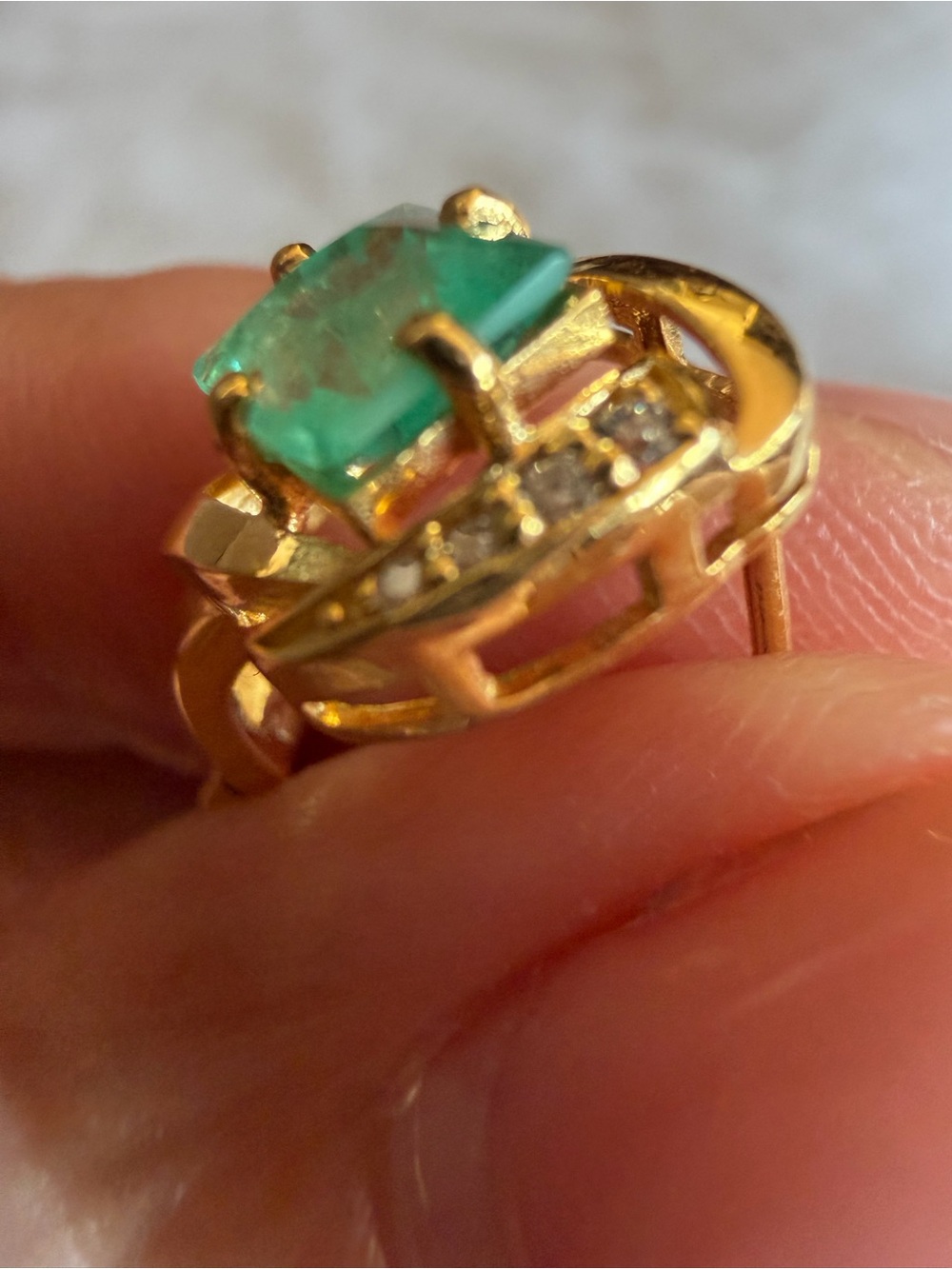 NEW 14K Yellow Gold Natural Emerald & Diamond Earrings – Certified - Picture 8 of 9
